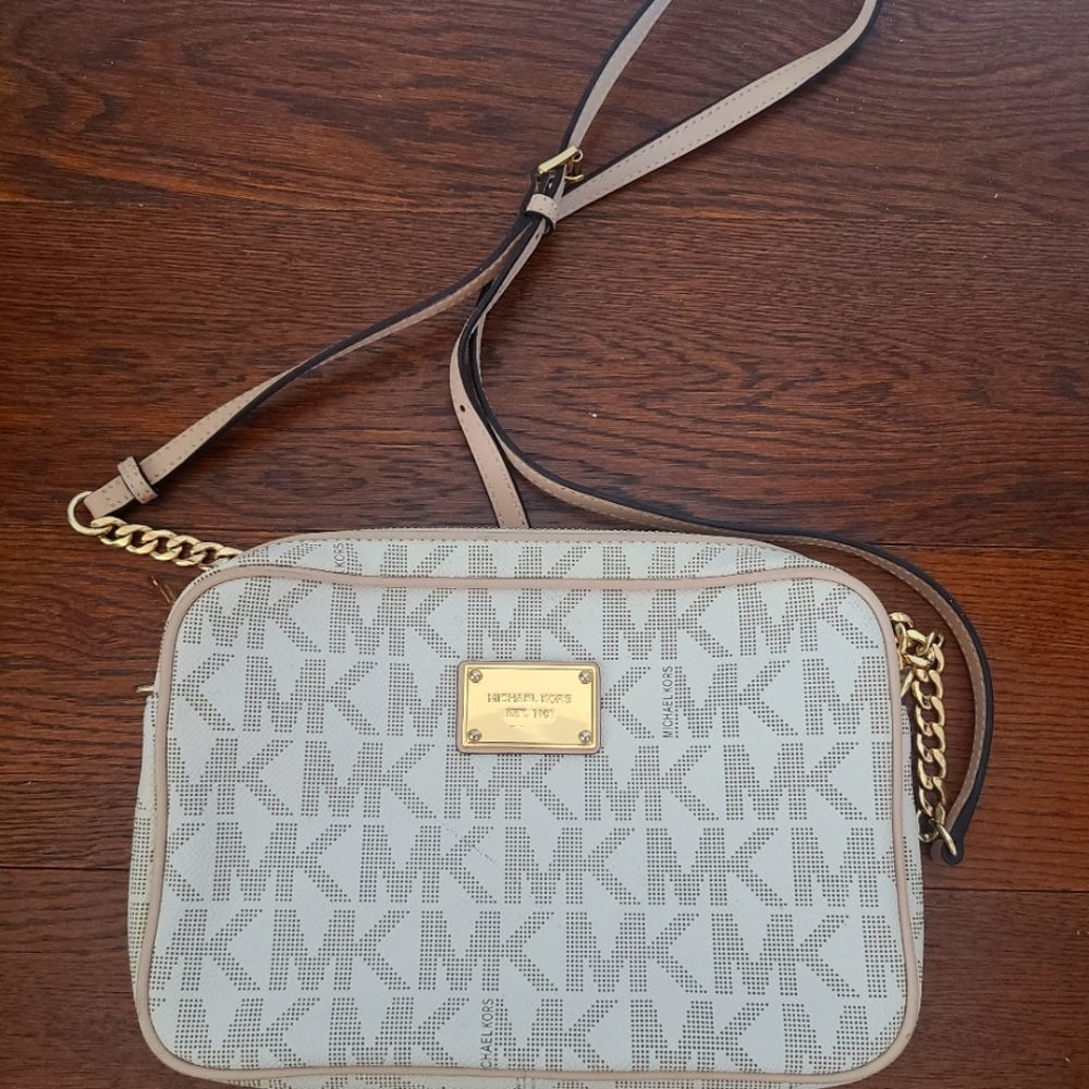 Michael Kors shoulder/crossbody bag, like new, "MK" detailing, tan/cream